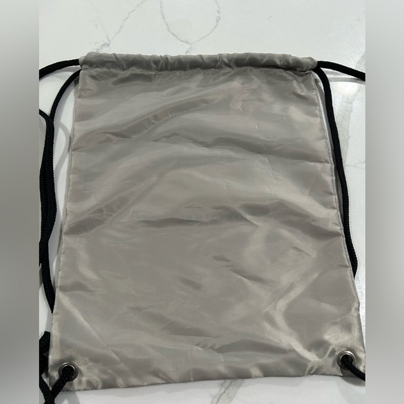 Hunter Silver Drawstring Backpack - Picture 2 of 2